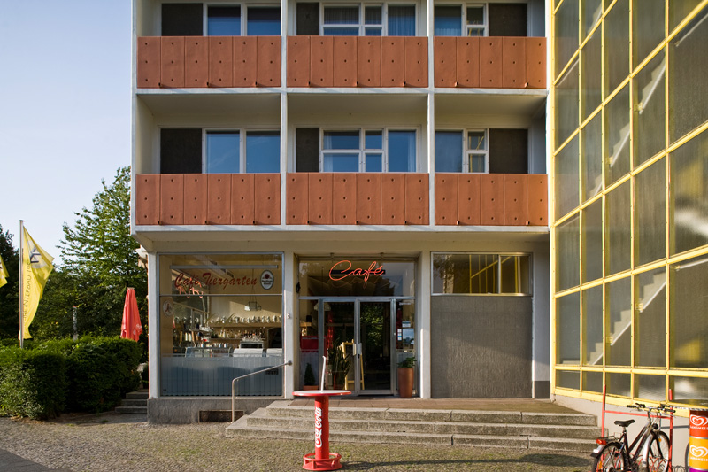 Ein Café im Schwedenhaus