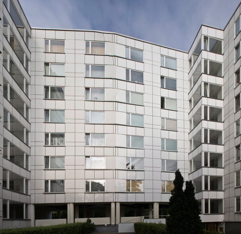Eingangsbereich im Norden des Aalto-Hauses