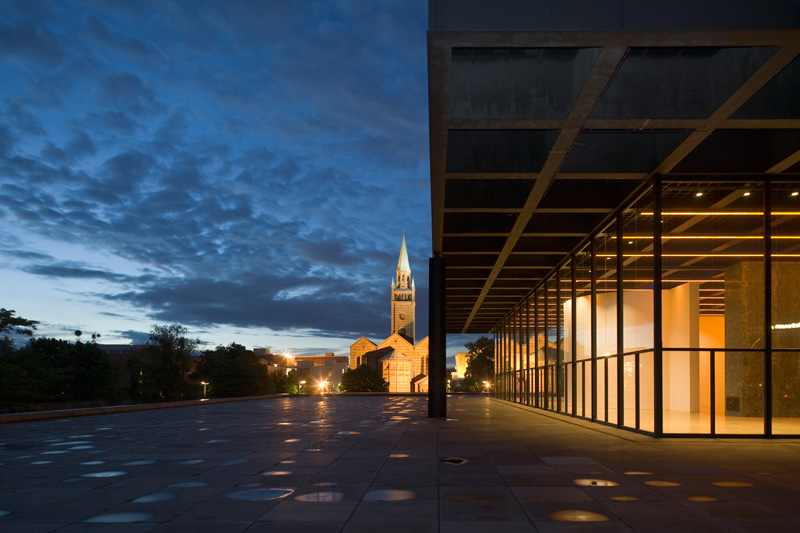 Neue Nationalgalerie und Matthäikirche