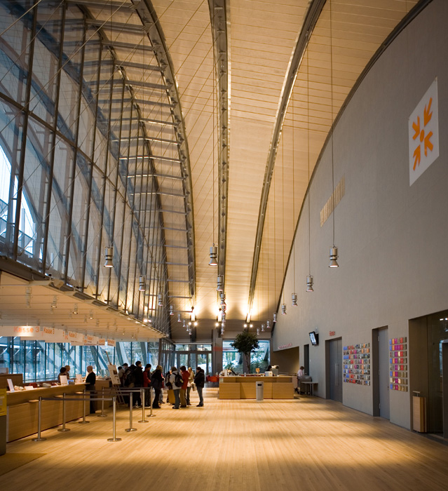 Eingangshalle Paul Klee Zentrum (Renzo Piano 2005)
