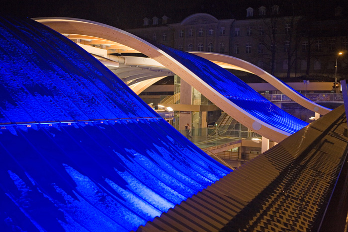 Passerelle im Westbahnhof (smarch 2005)