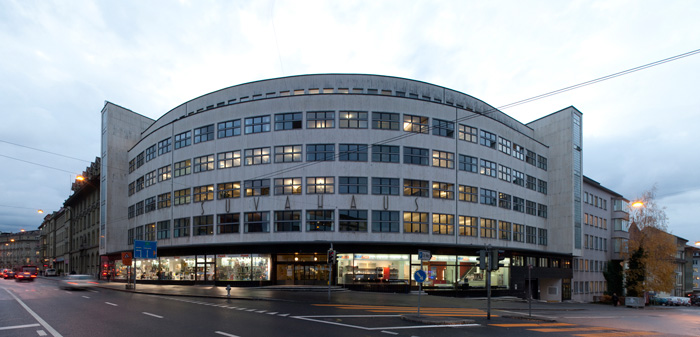 Das SUVA-Haus morgens (Salvisberg + Brechbühl 1931)