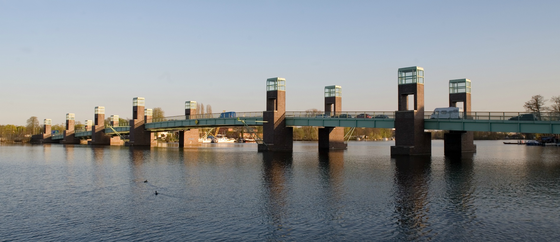 Berlin-Spandau: Seebrücke (Noebel + Krone 1997)