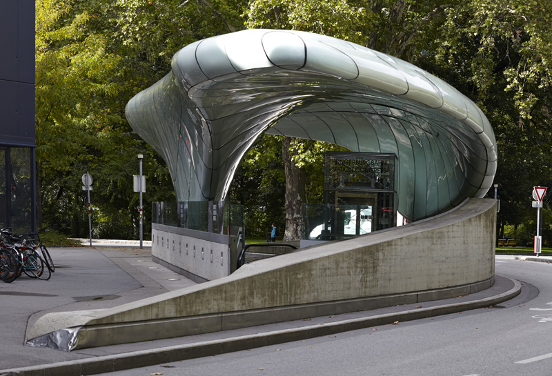 Hungerburgbahn (Hadid 2007) Kongress-Station