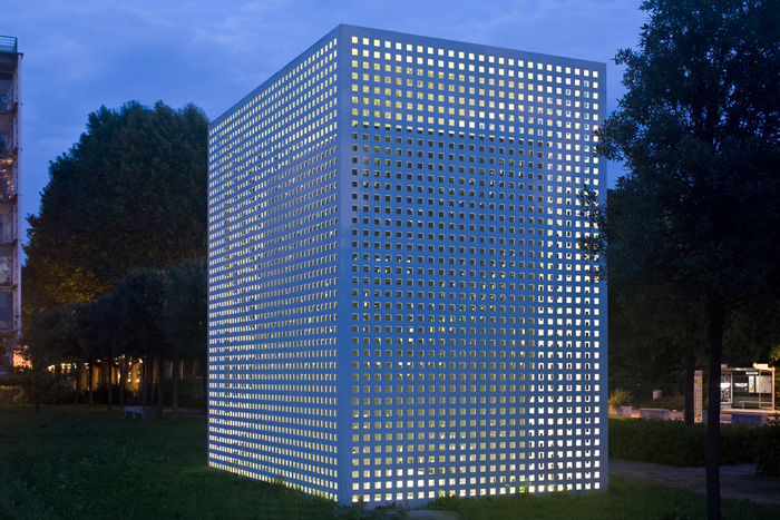 Lyon, Cité Internationale, 'Lichtgestalt' ( Katase 2004)