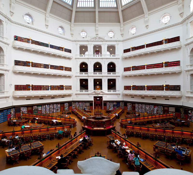 La Trobe Lesesaal in der State Library ( Norman G. Peebles 1913)