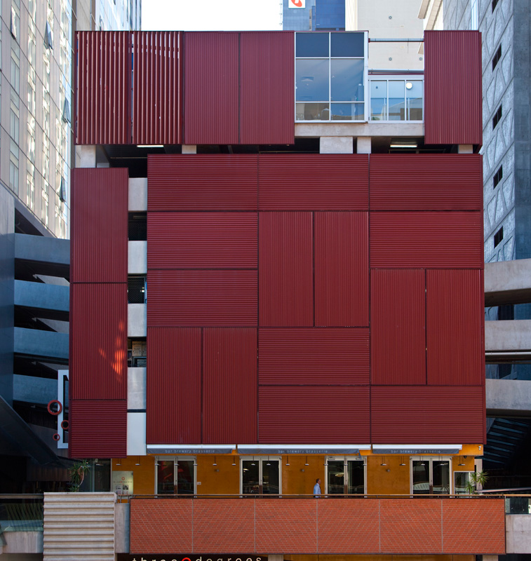 Büroblock im QV-Retail Centre